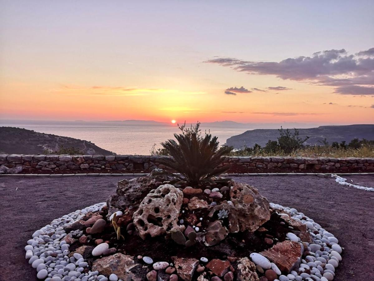 הוילה Sunset View Stone House, Areopoli Mani מראה חיצוני תמונה