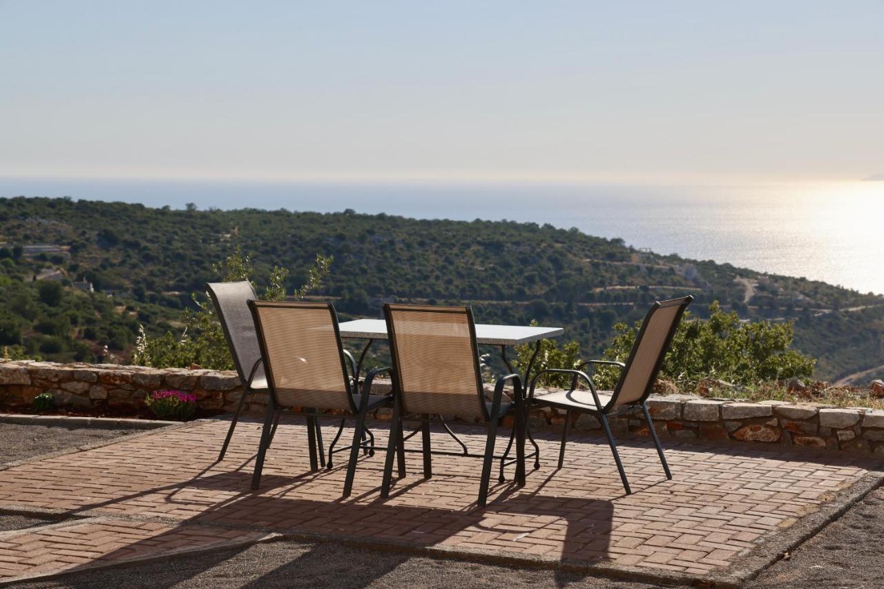 הוילה Sunset View Stone House, Areopoli Mani מראה חיצוני תמונה
