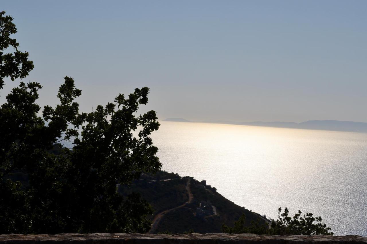 הוילה Sunset View Stone House, Areopoli Mani מראה חיצוני תמונה