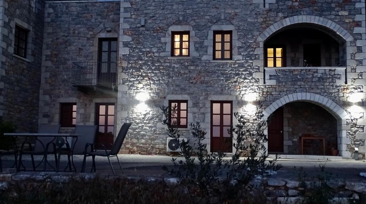 הוילה Sunset View Stone House, Areopoli Mani מראה חיצוני תמונה